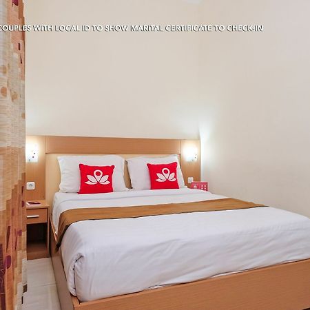 Zen Rooms Near Stasiun Kota Baru Malang Exterior foto